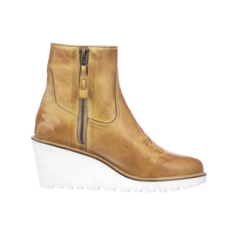 Lucchese | Women's Music City Wedge Bootie - Tan - Click Image to Close